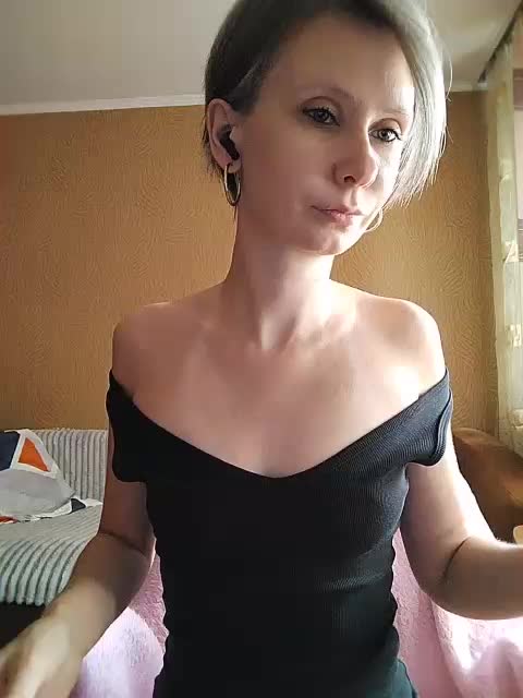 -Christina- Live Sex December 13, 2025