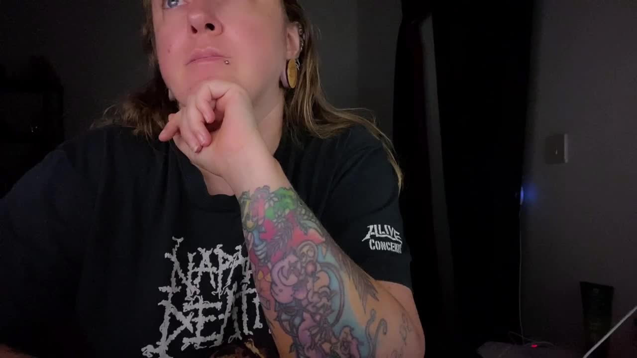 NylonQueen Live Sex December 14, 2025