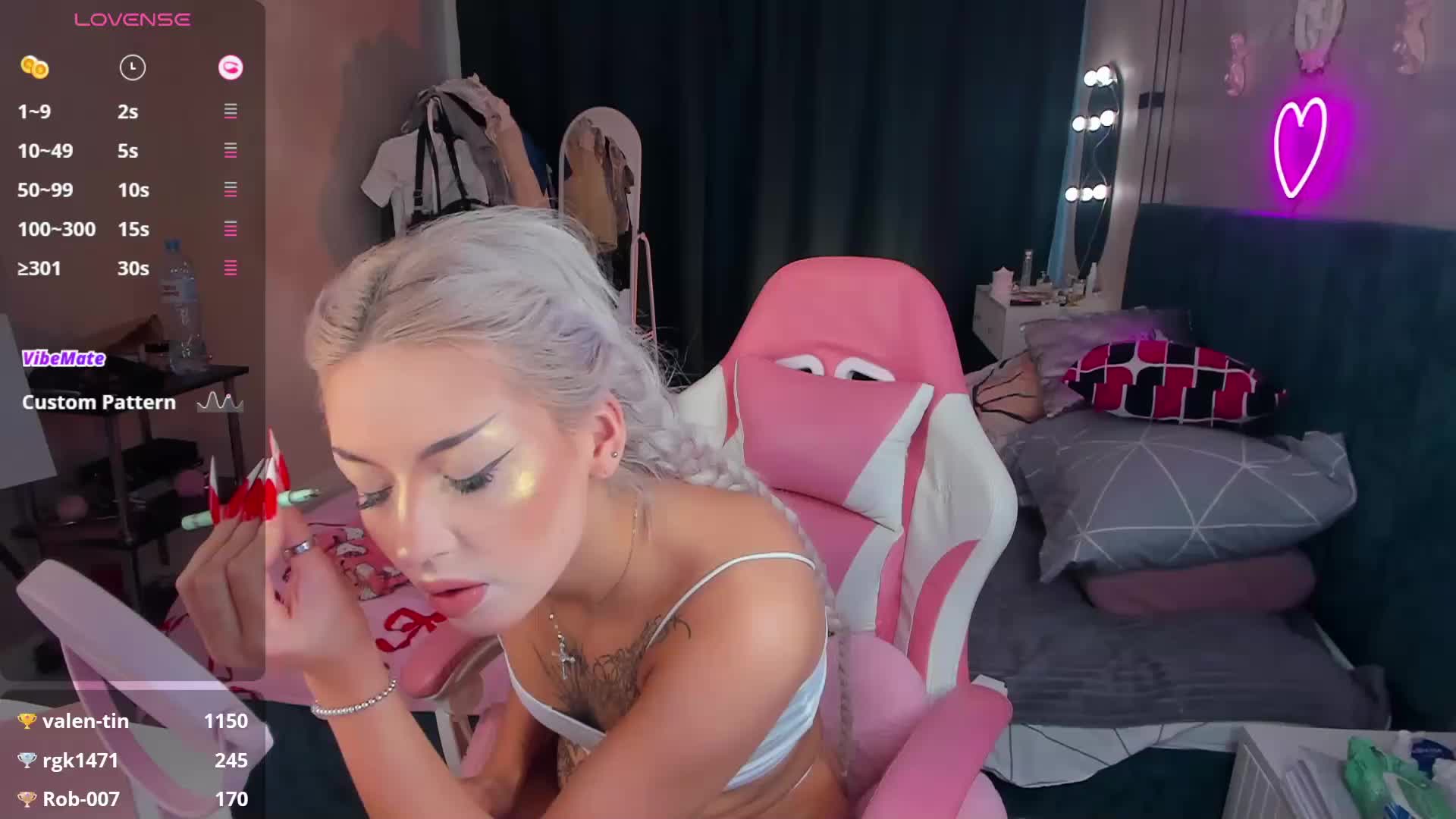 WhiteMinti Live Sex December 13, 2025