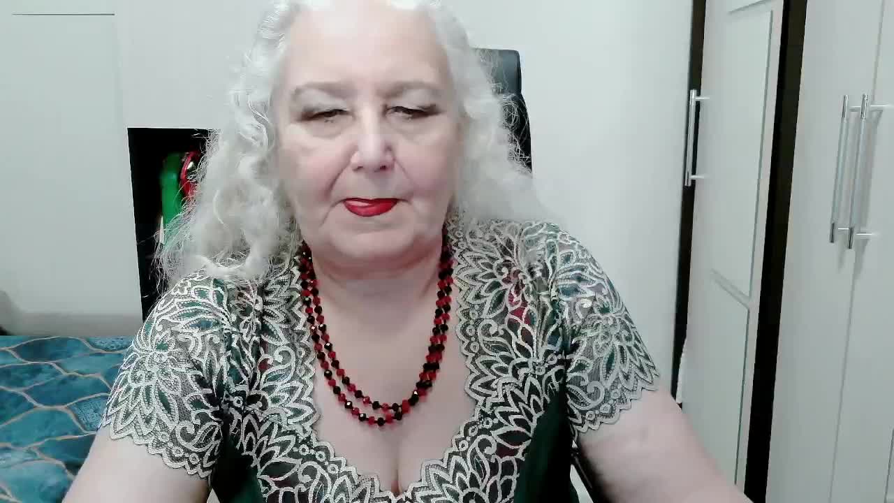 GrannyWants Live Sex December 17, 2025