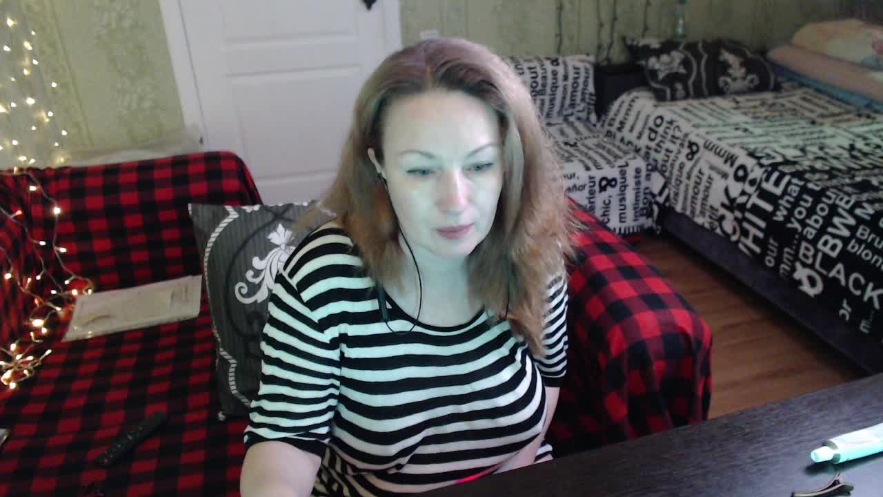 MeganIris Live Sex December 19, 2025