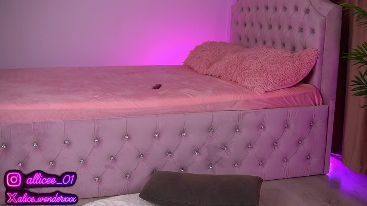 VanesaSimon Live Sex December 14, 2025