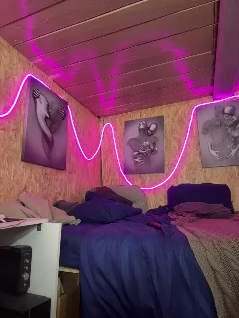 Mini-Molly69x Live Sex December 14, 2025