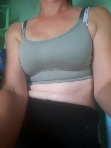 Fanny-MILf Live Sex December 13, 2025