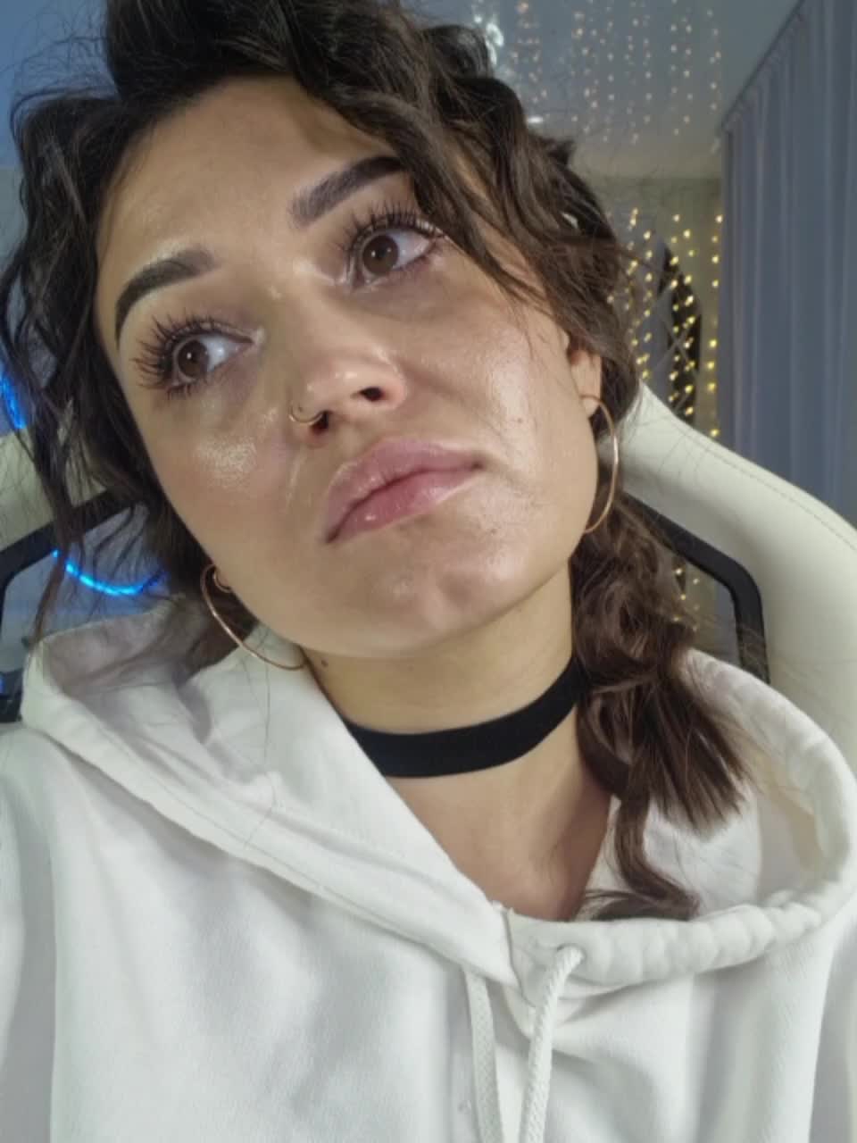 Alinka-chocolatee Live Sex December 13, 2025