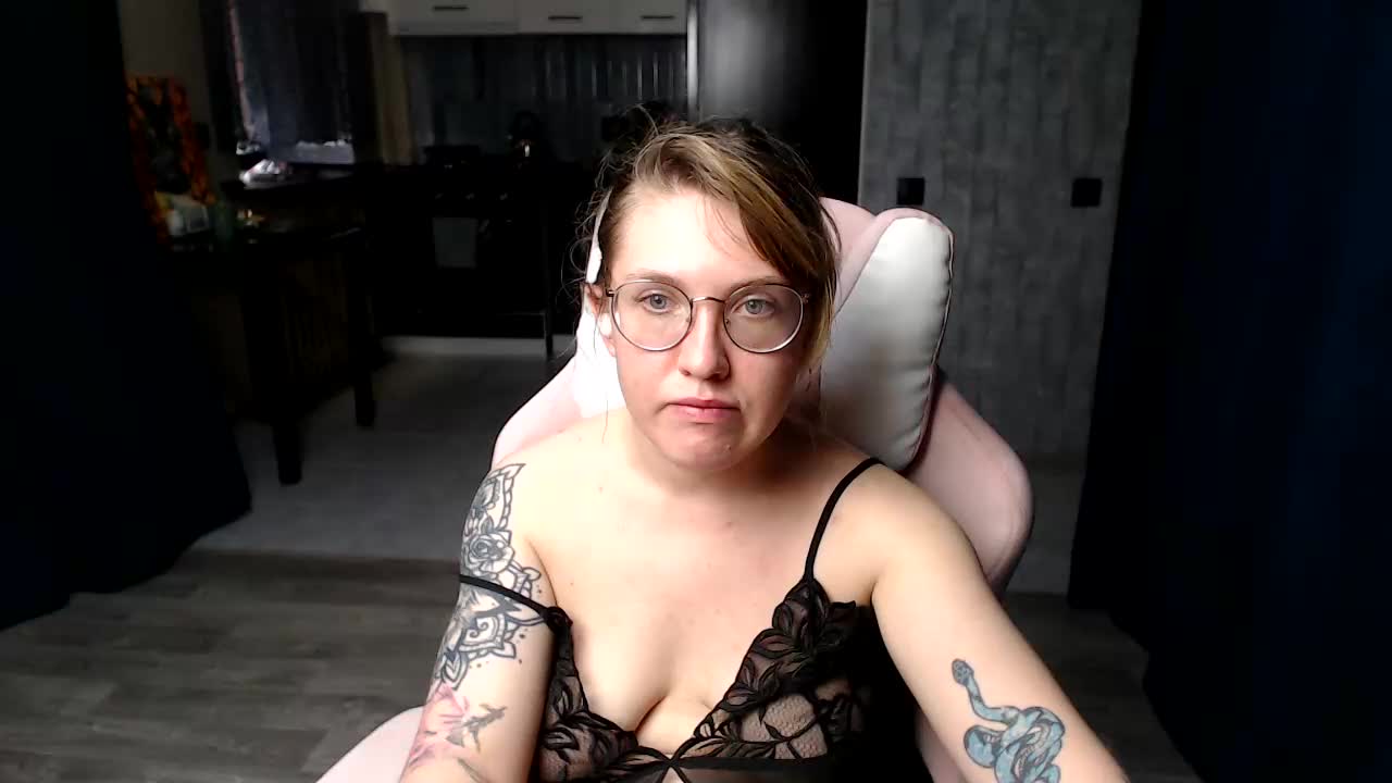 Regimasmile Live Sex December 18, 2025