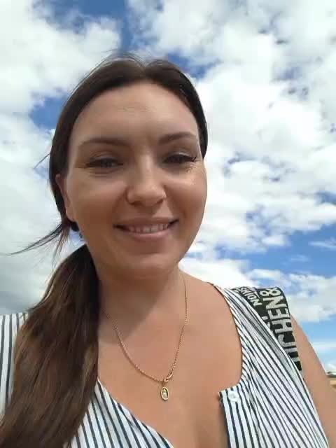 DIVORA Live Sex December 19, 2025