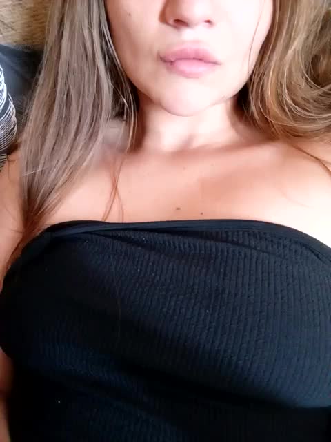 Goryachaya_shtuchka Live Sex December 13, 2025