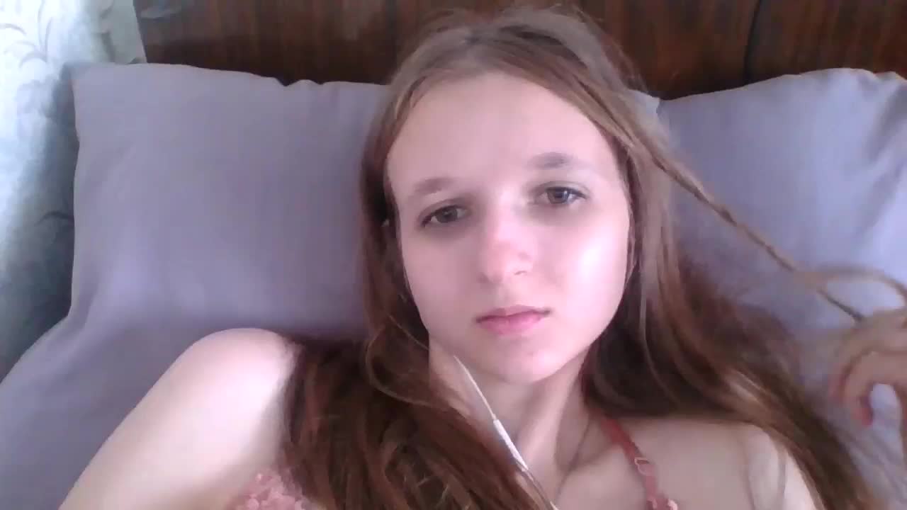 Kitty20Meow Live Sex December 17, 2025