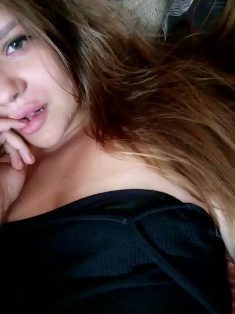 Goryachaya_shtuchka Live Sex December 13, 2025