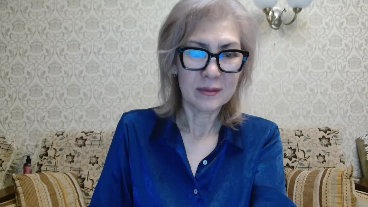 ElegantLady00 Live Sex December 17, 2025
