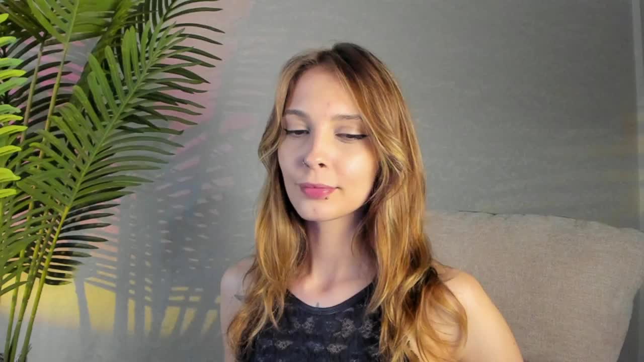 Maribett Live Sex December 15, 2025
