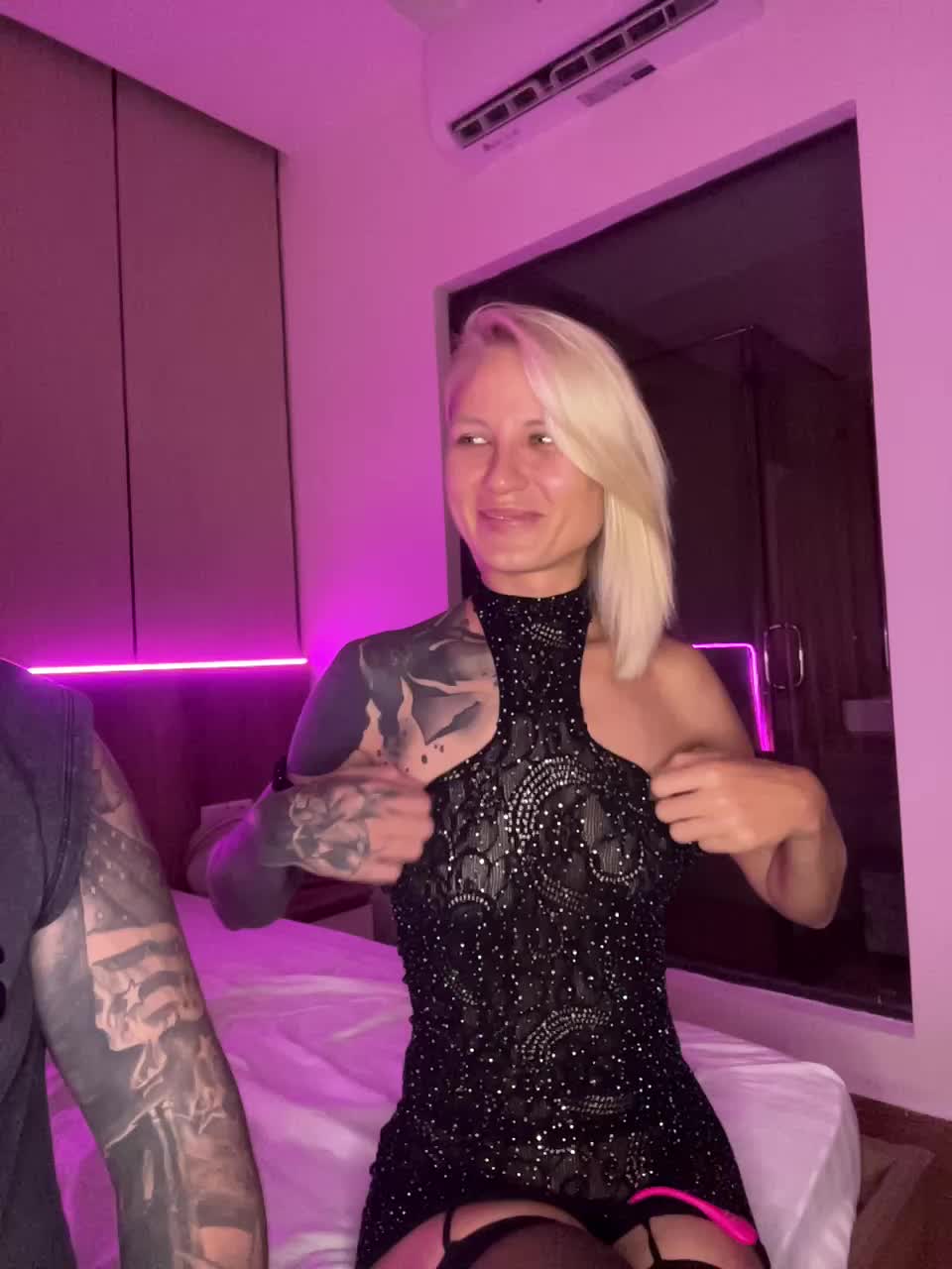 Twins666 Live Sex December 14, 2025