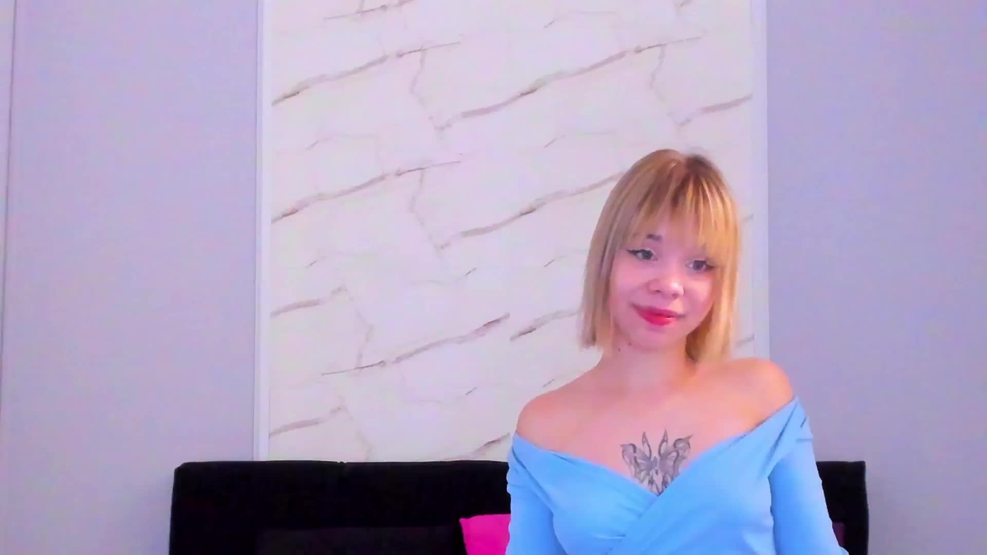 kittygold18 Live Sex December 14, 2025