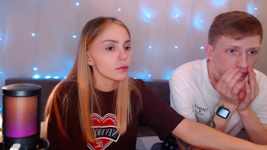 juliaanddima Live Sex December 18, 2025