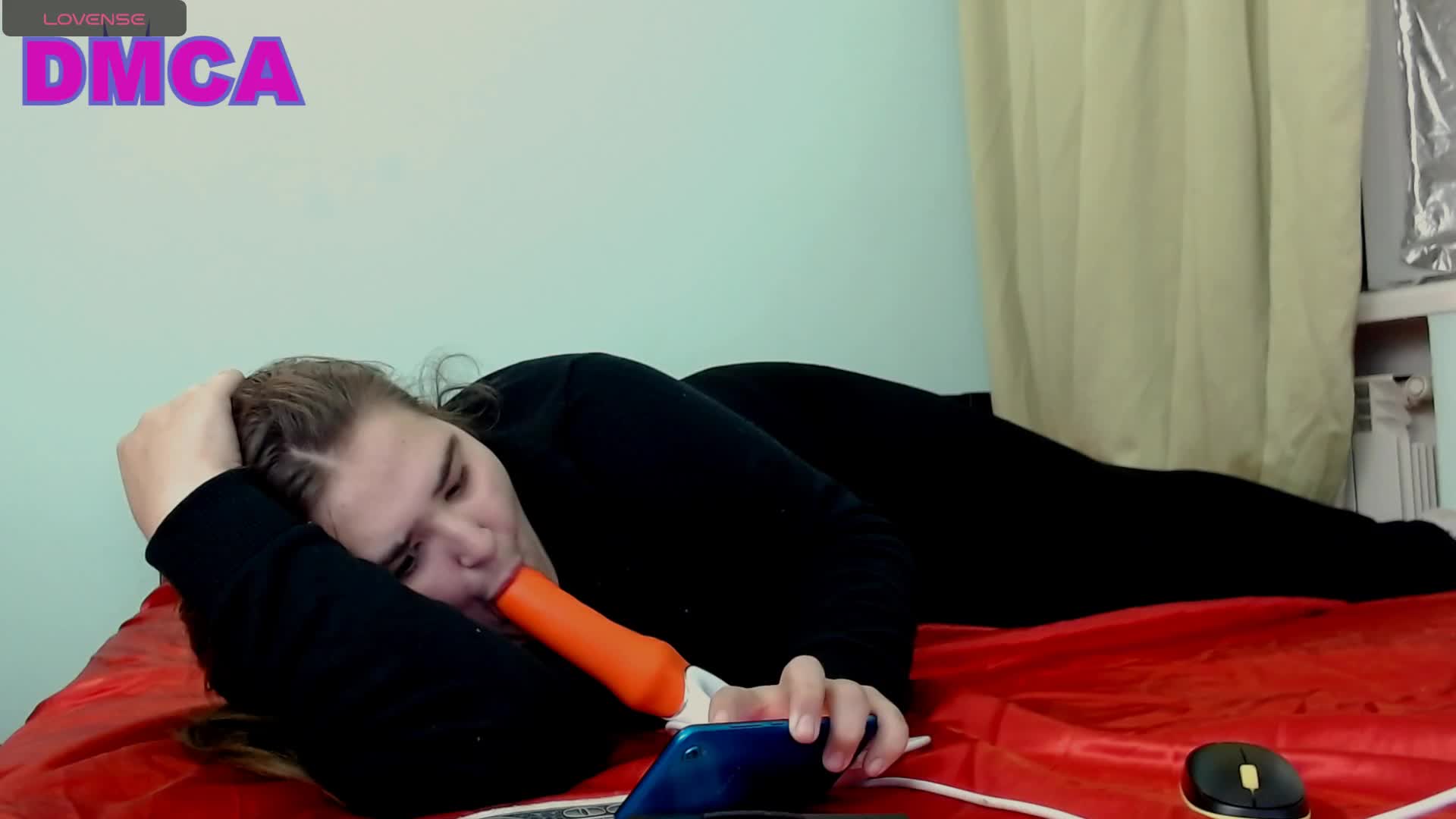 sweet-dream-foxx Live Sex December 13, 2025