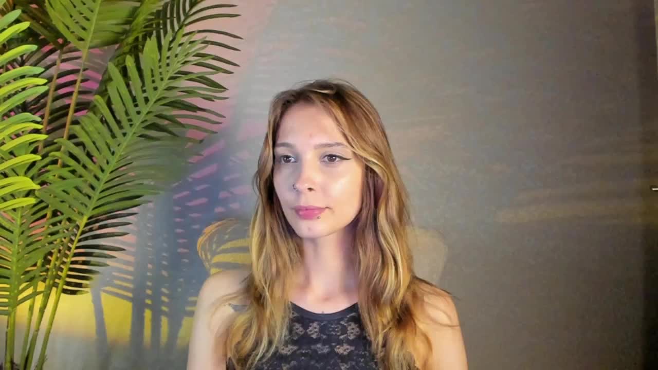 Maribett Live Sex December 15, 2025