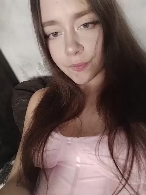 MilkaVay1 Live Sex December 14, 2025