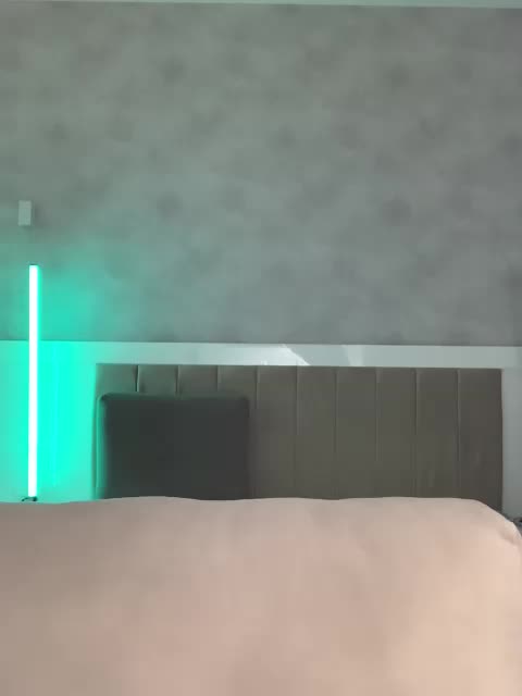 -Nezukoo- Live Sex December 18, 2025