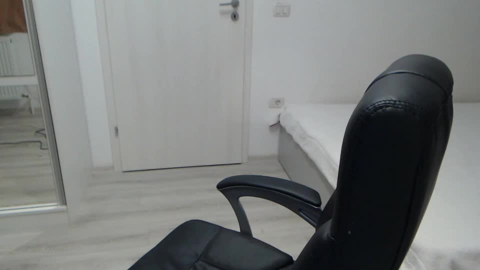 blue_eyes96 Live Sex December 13, 2025