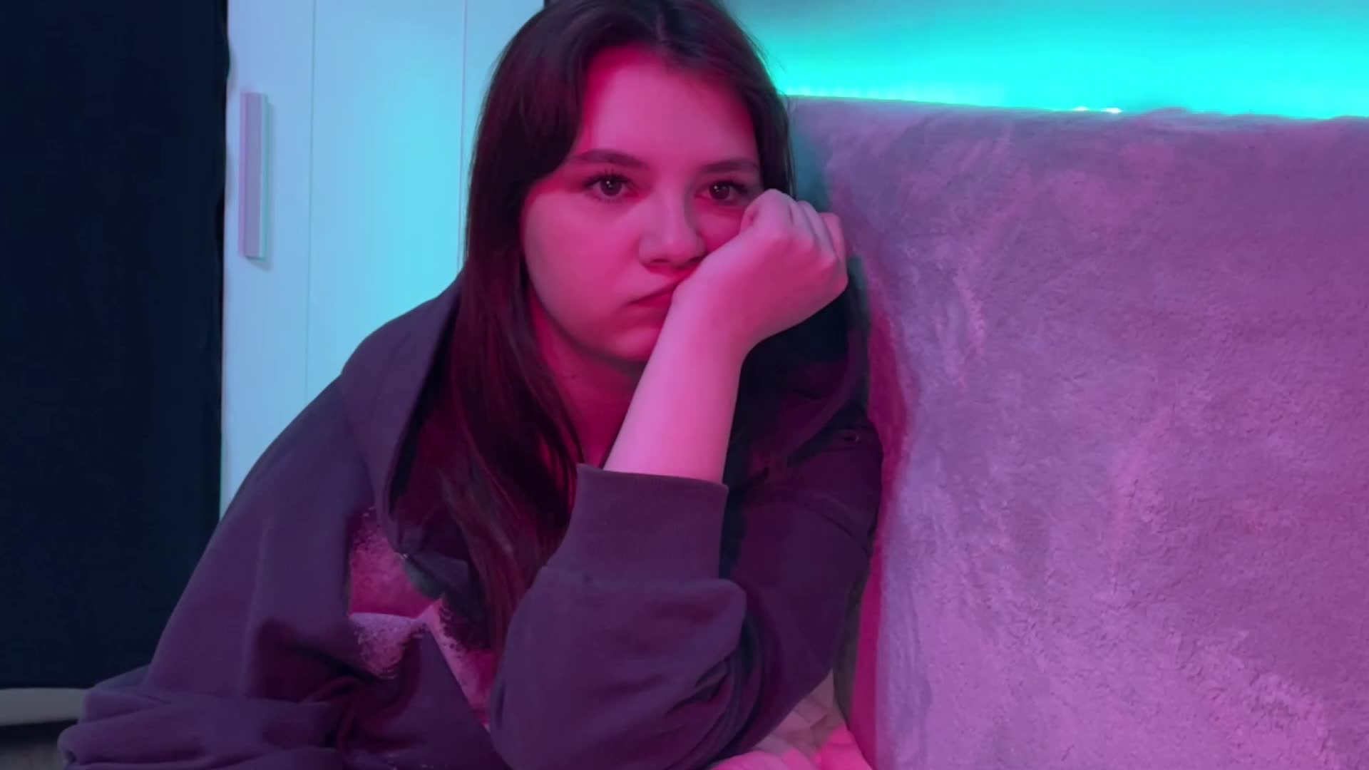 AlisaRichGold Live Sex December 14, 2025