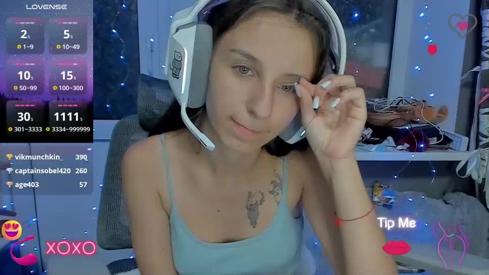 _nika_kik Live Sex December 14, 2025