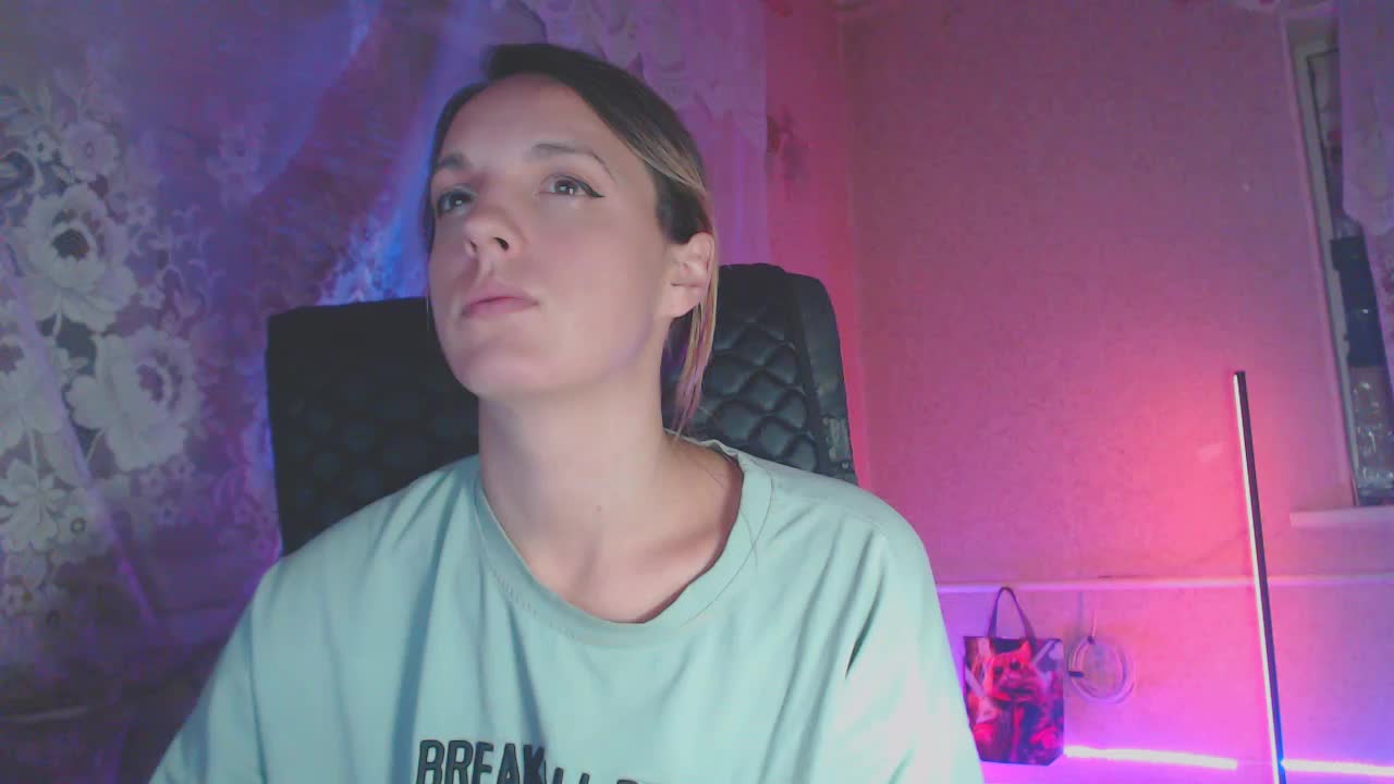 Babymuro4ka Live Sex December 17, 2025