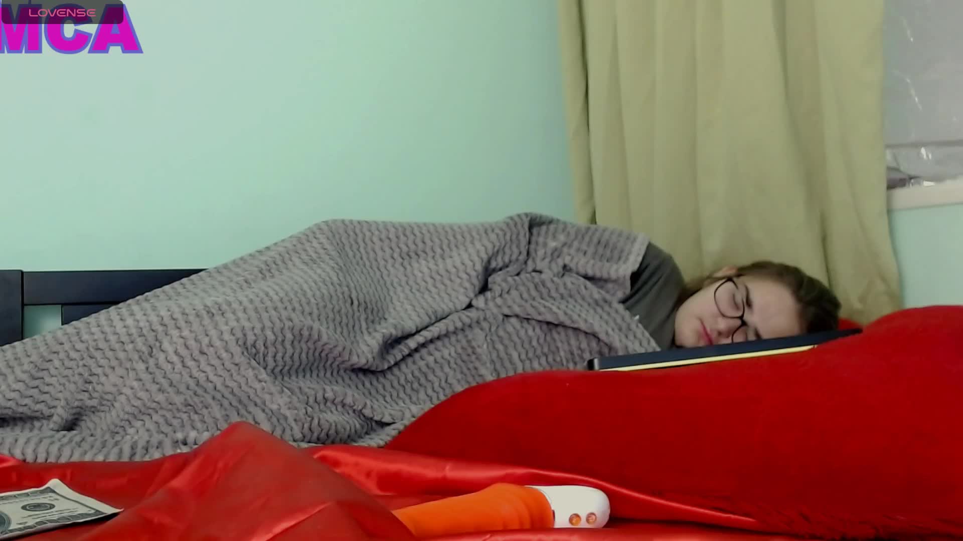 sweet-dream-foxx Live Sex December 13, 2025