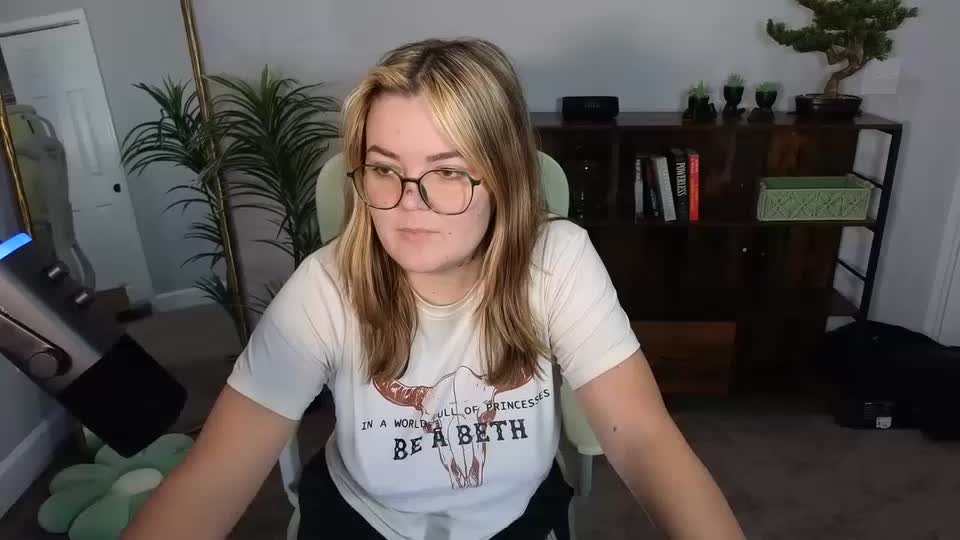 quervoqueen1 Live Sex December 13, 2025