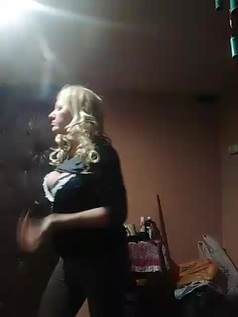 FameLara Live Sex December 17, 2025