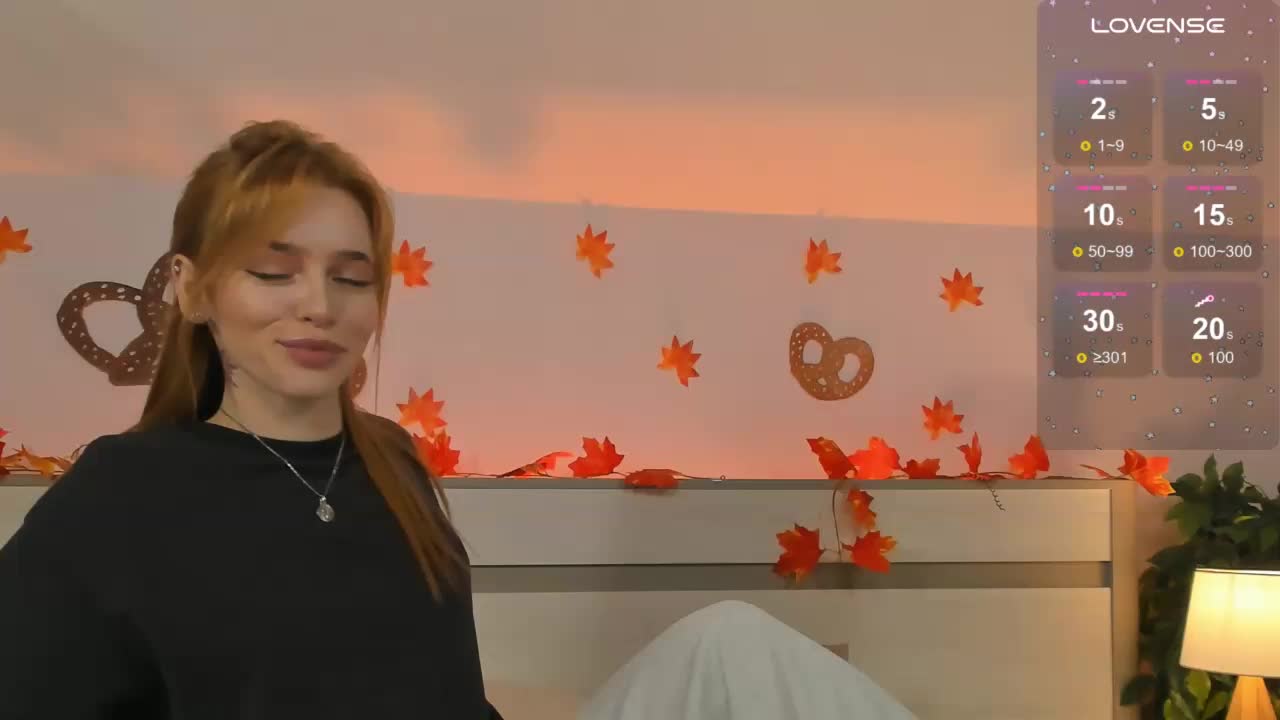 Phoenix_Margo Live Sex December 17, 2025