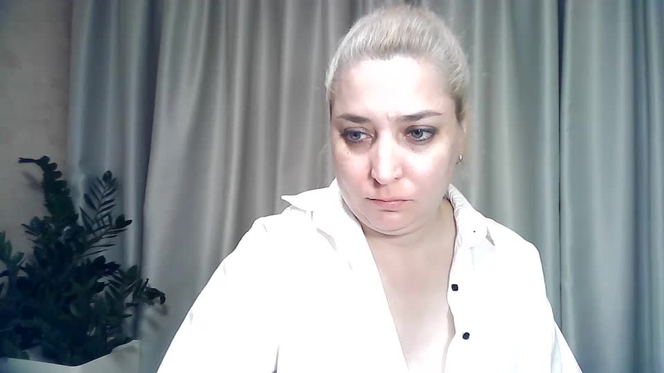 KickaIricka Live Sex December 14, 2025