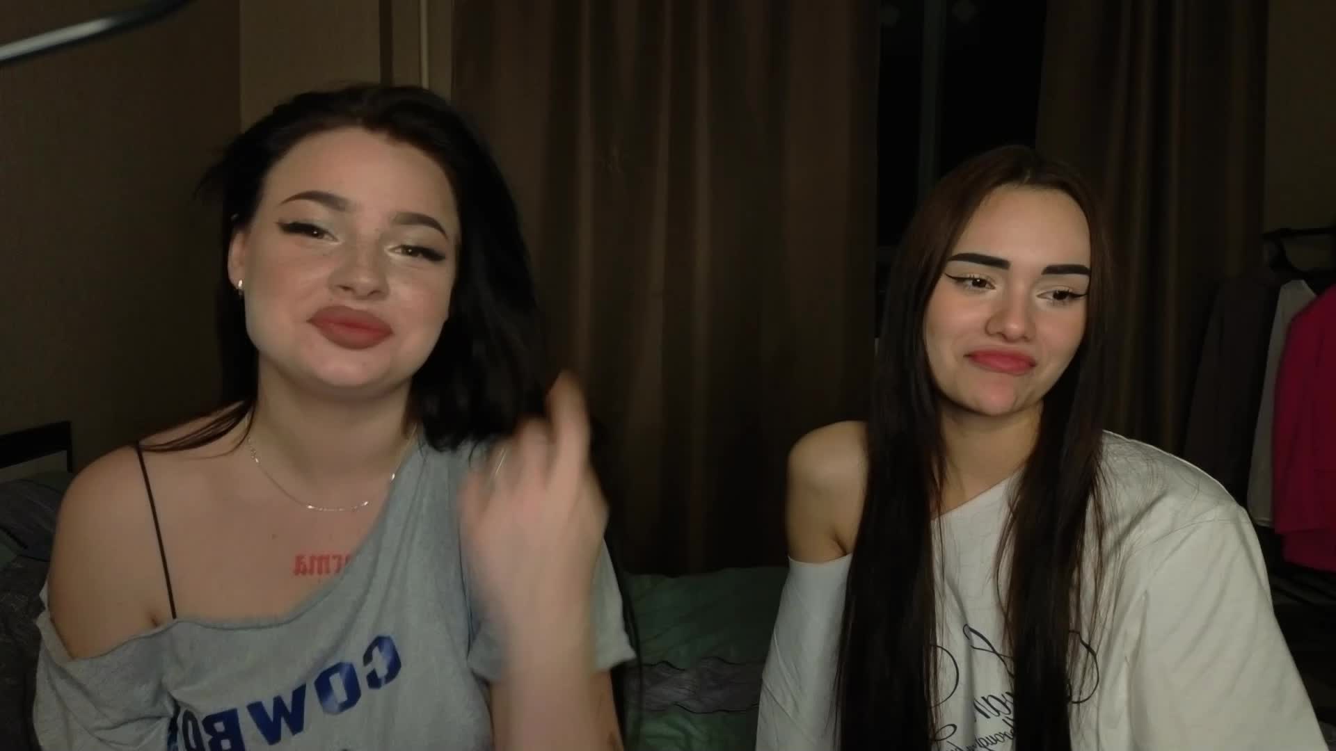 LisaAndDenis Live Sex December 18, 2025