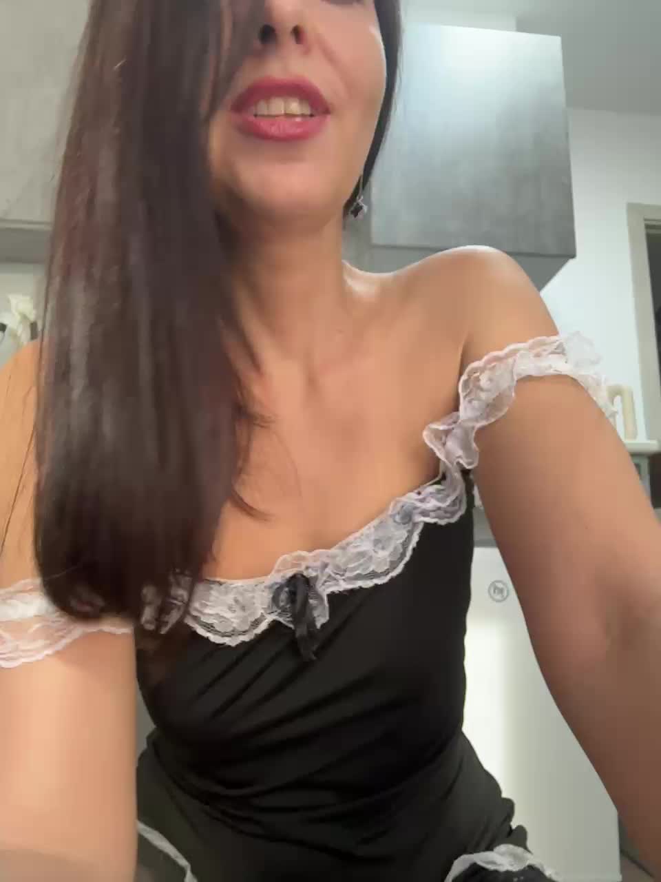 ElviraMilf Live Sex December 14, 2025