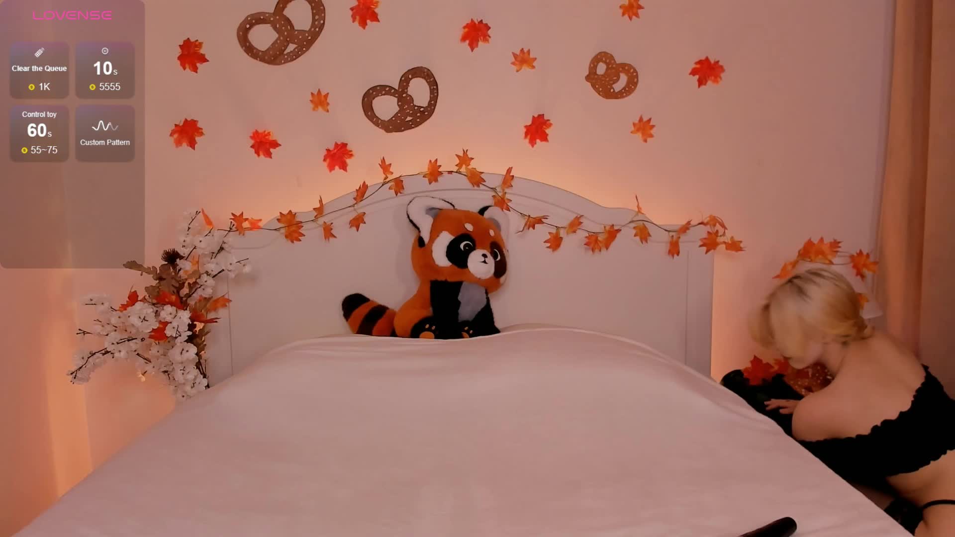 Necucubi Live Sex December 17, 2025