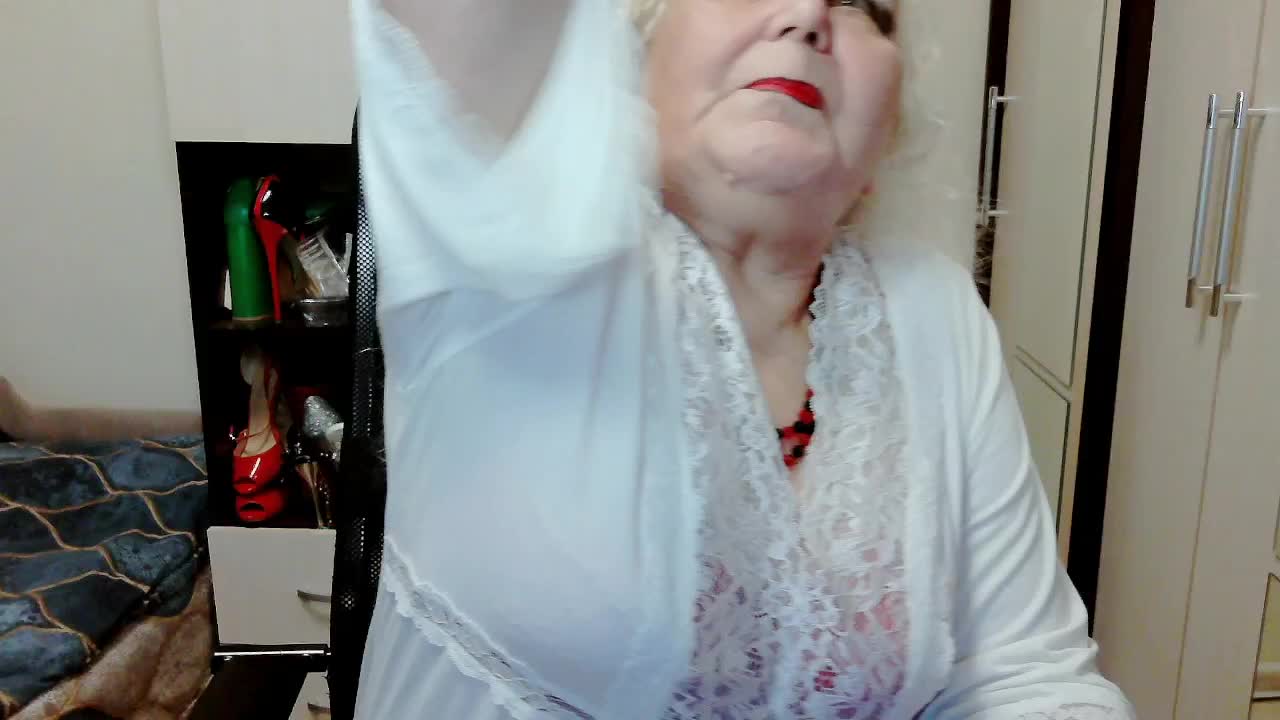 GrannyWants Live Sex December 17, 2025
