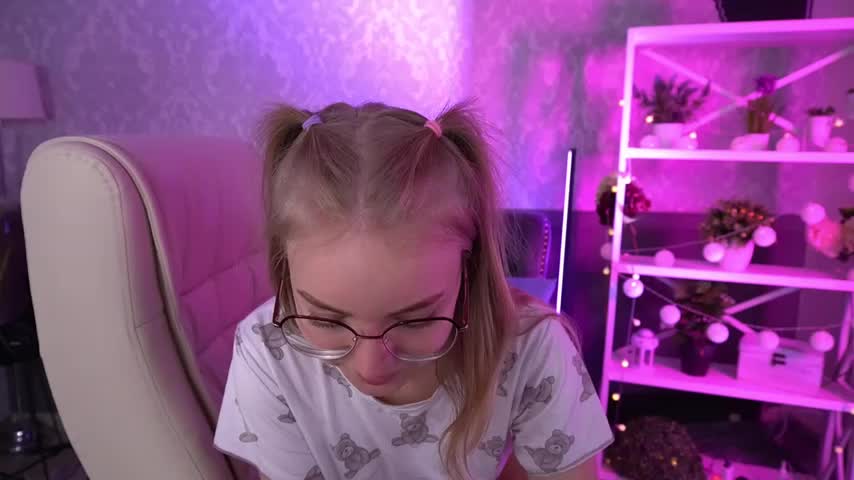 EmilySunshineS Live Sex December 13, 2025