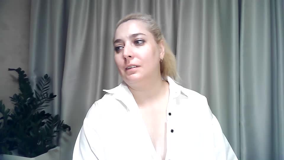 KickaIricka Live Sex December 14, 2025