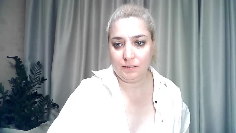 KickaIricka Live Sex December 14, 2025