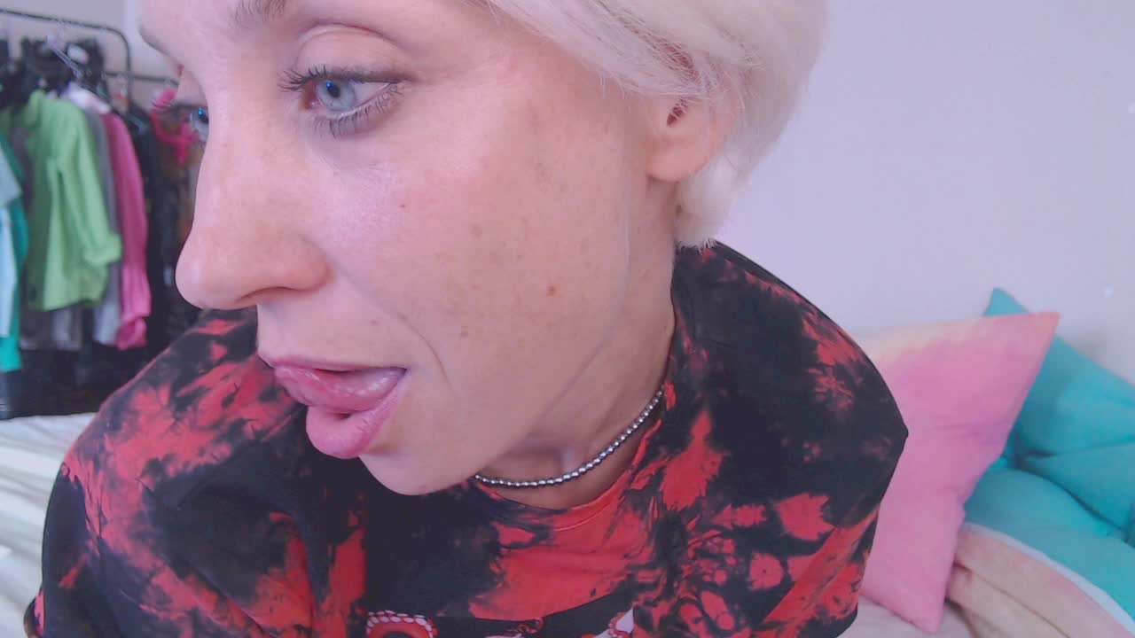 KISANA Live Sex December 13, 2025