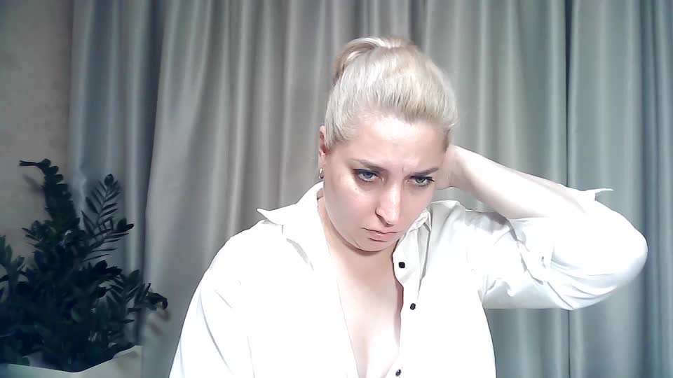 KickaIricka Live Sex December 14, 2025