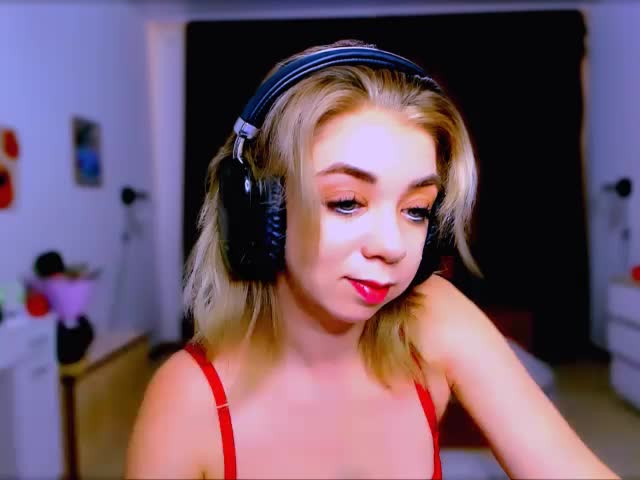 BabyNicole Live Sex December 14, 2025