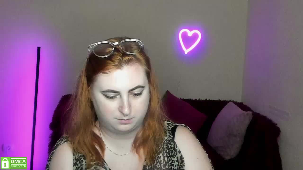 Aliciaredluv Live Sex December 17, 2025