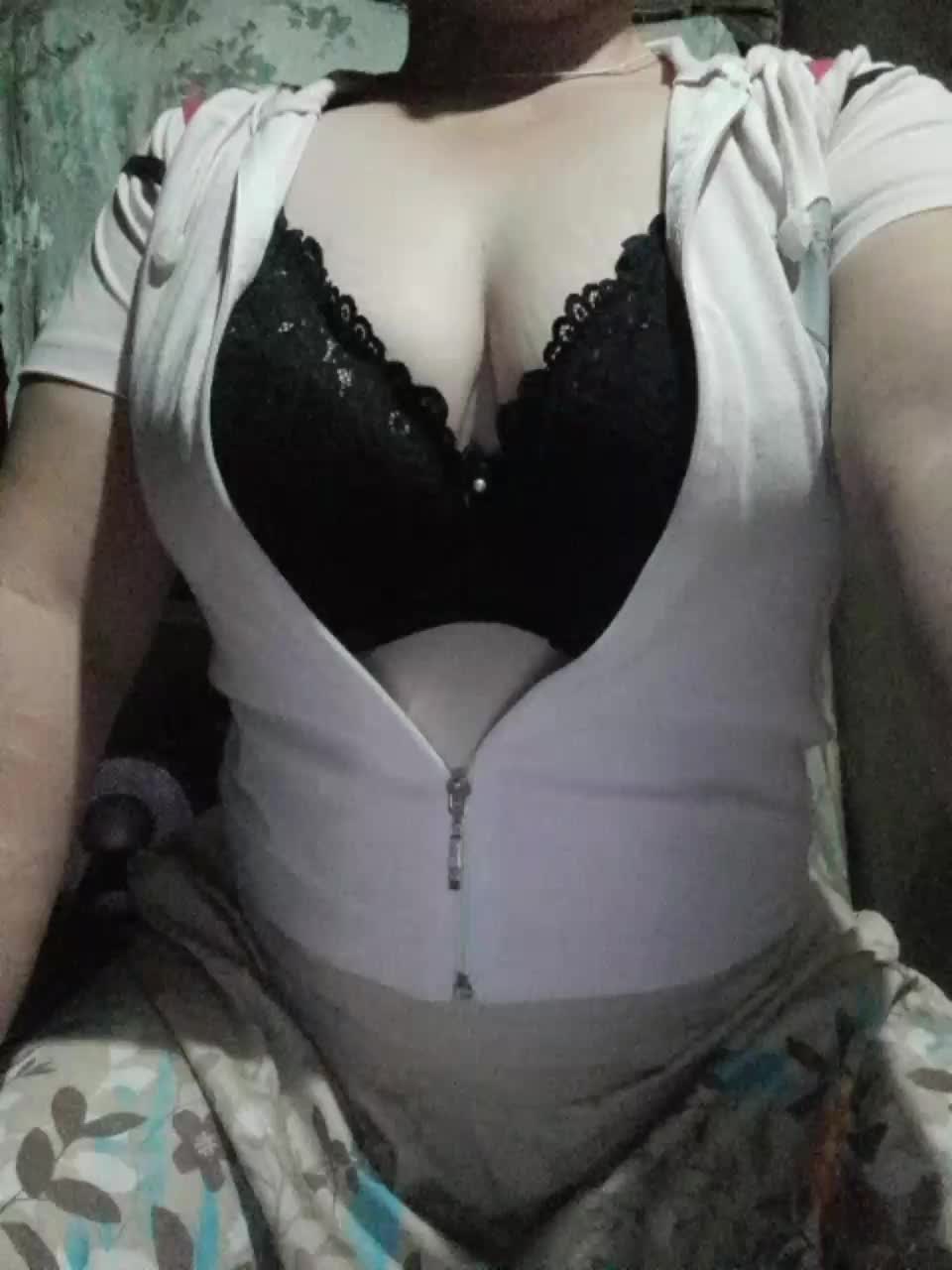 Iriska2025 Live Sex December 13, 2025