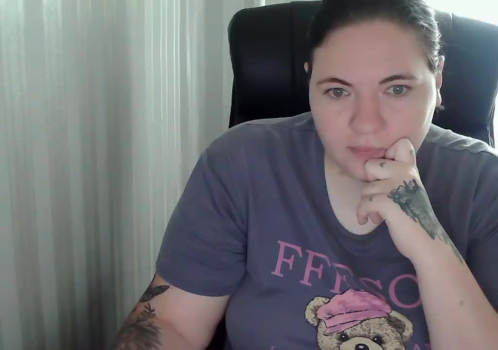 XLisaBlueX Live Sex December 15, 2025