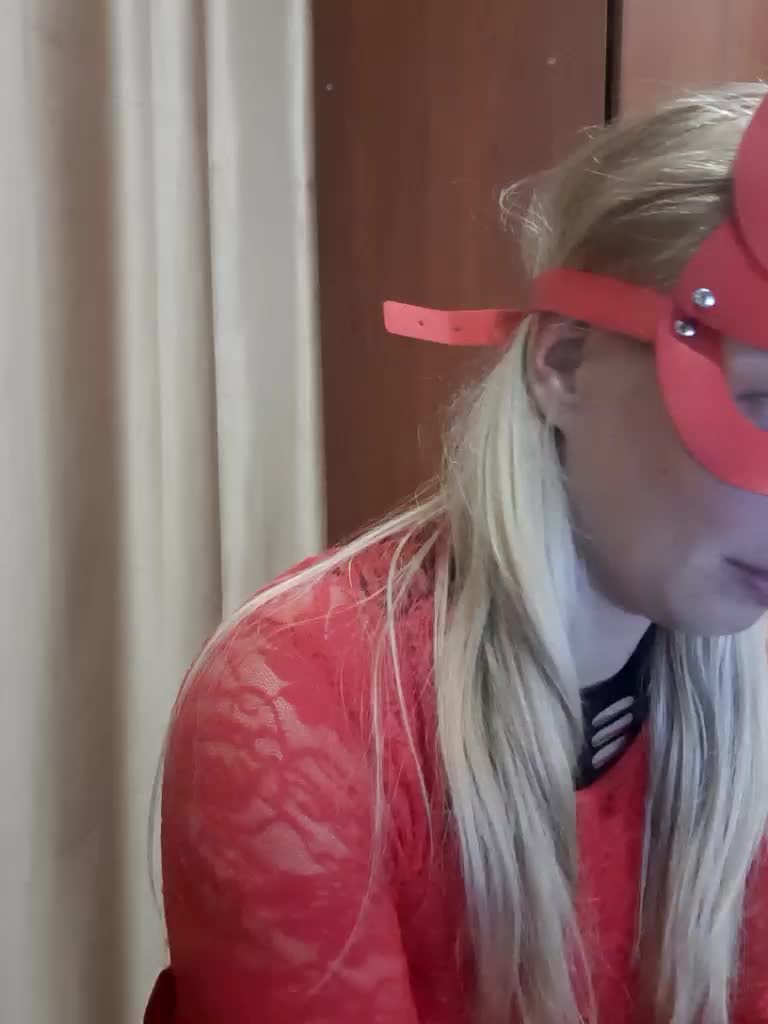 -nelya- Live Sex December 17, 2025