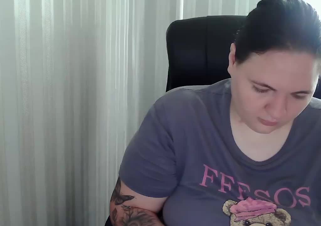 XLisaBlueX Live Sex December 15, 2025