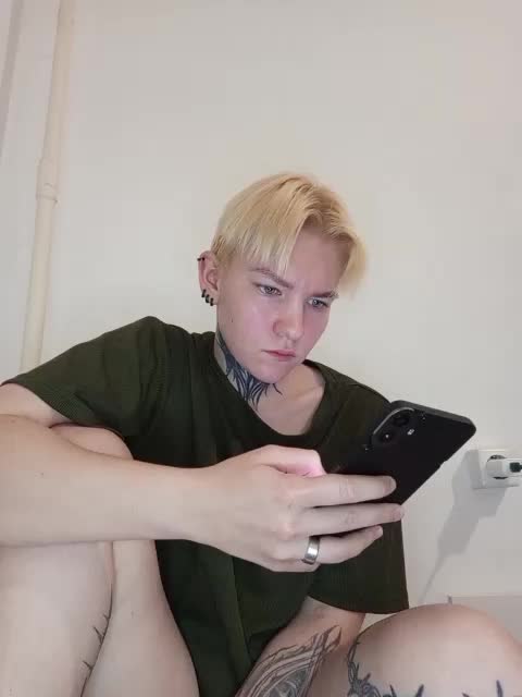 Zhenyya- Live Sex September 19, 2025