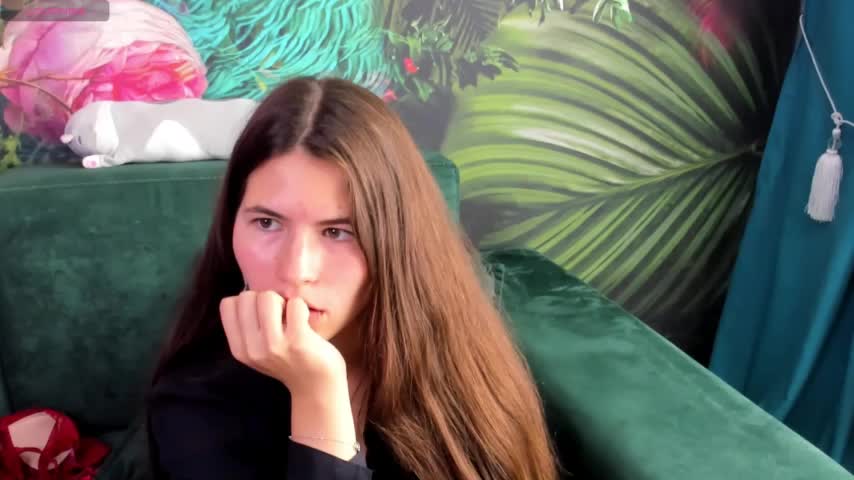 MiaMialani Live Sex December 13, 2025