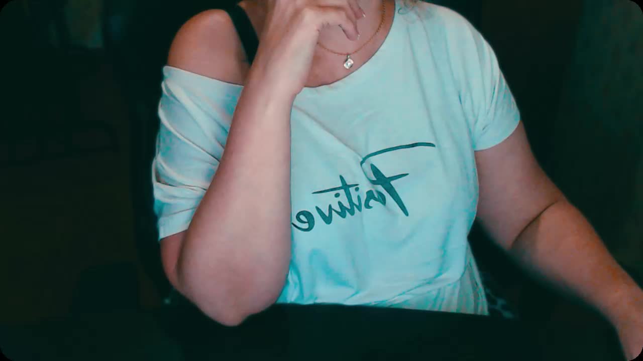 Alisa1917 Live Sex December 17, 2025